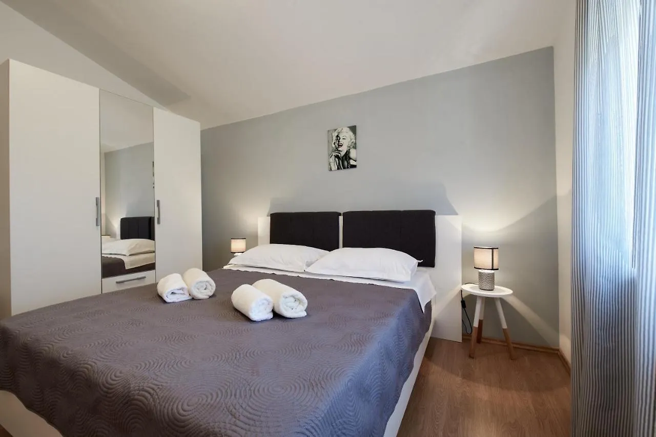 Apartment Ljubica Ljubac  Ljubac (Zadar)