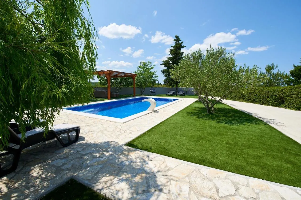 Apartment Ljubica Ljubac  0*, Ljubac (Zadar) Croatia