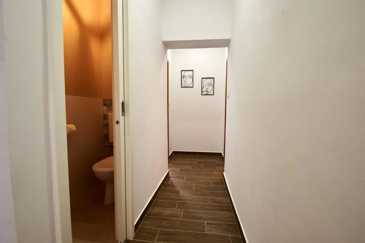 Apartment Ljubica Ljubac  0*, Ljubac (Zadar)