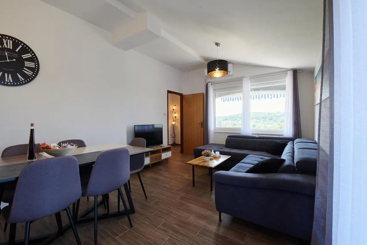 Apartment Ljubica Ljubac